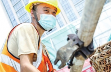 天津：应对高温“烤”验 保障生产进度 项目单位为建设者营造良好生活环境