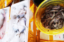 中秋节天津市津南区海鲜市场水产品“供销两旺”
